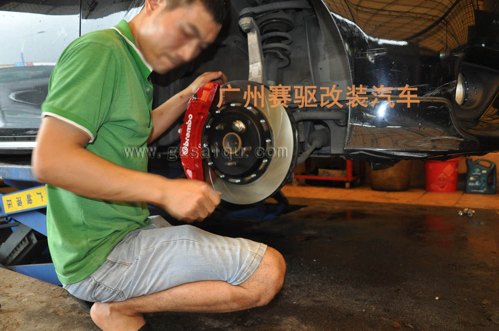 銳志改裝brembo剎車(chē)