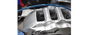 alcon六活塞改裝“趴趴車(chē)”英菲尼迪FX35剎車(chē) 前六后四剎車(chē)升級(jí)改裝