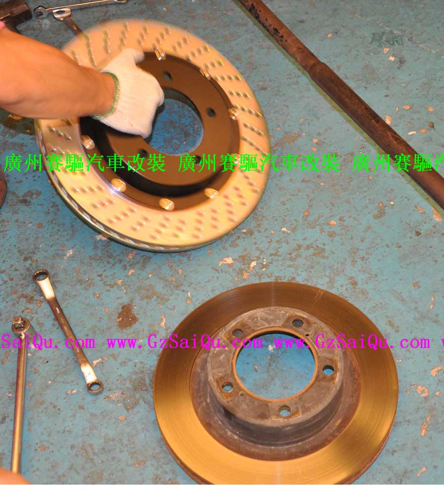 坦途剎車升級(jí)安裝Brembo8活塞套裝