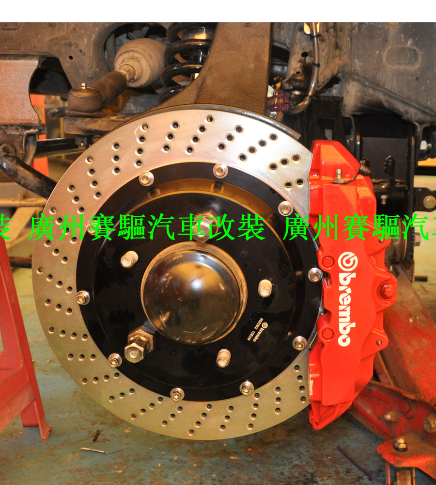 坦途剎車升級(jí)安裝Brembo8活塞套裝